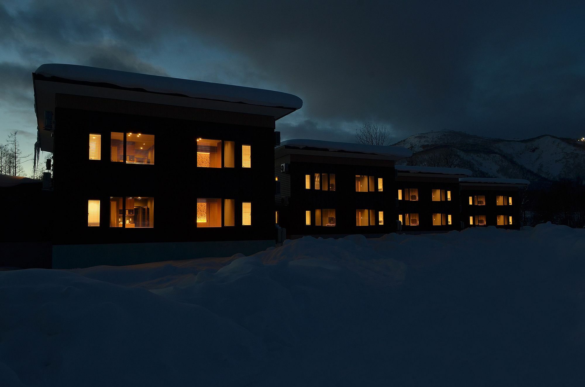 Miru Niseko Hotel Exterior photo