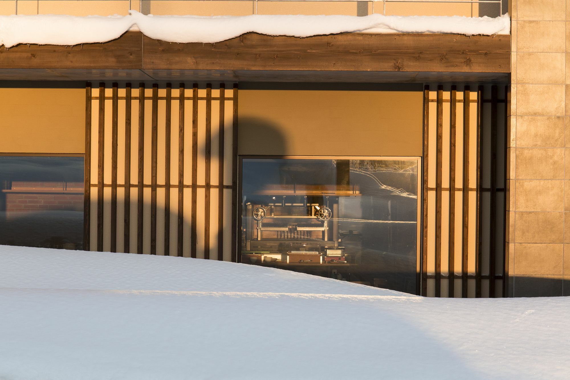 Miru Niseko Hotel Exterior photo